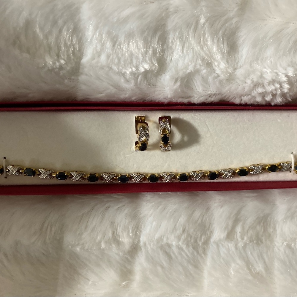 Nice boxed costume jewelry set, pierced earrings and bracelet, CZ & sapphire